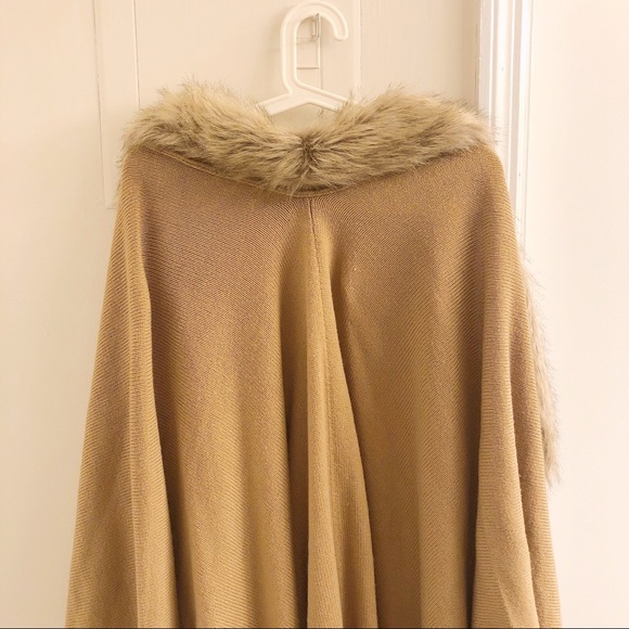 NY&C Faux Fur Poncho Cardigan - Picture 6 of 7